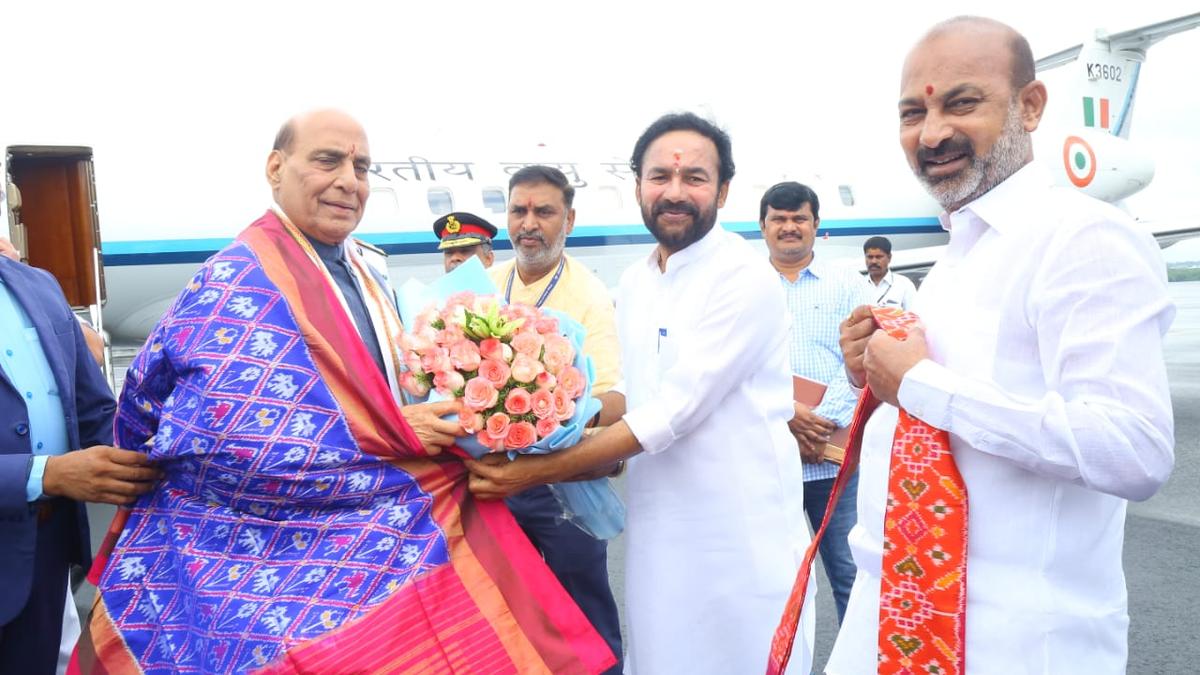 Union Defence Minister Reaches Hyderabad To Lay Foundation Stone For ...